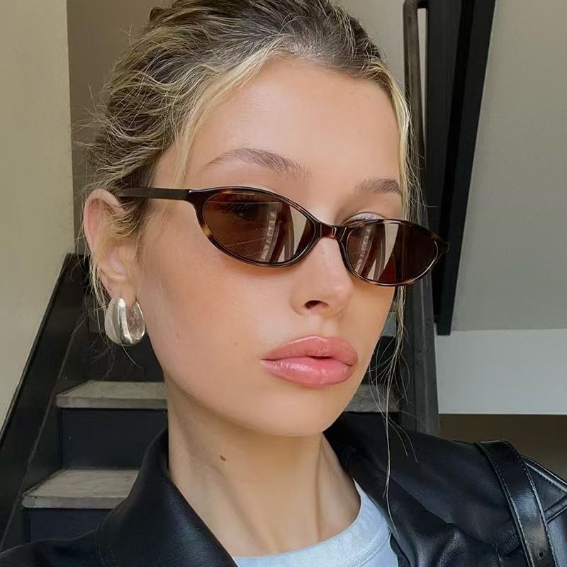 Óculos de Sol Vintage Pequenos - Sunglasses Cat Eye avaliação e preço